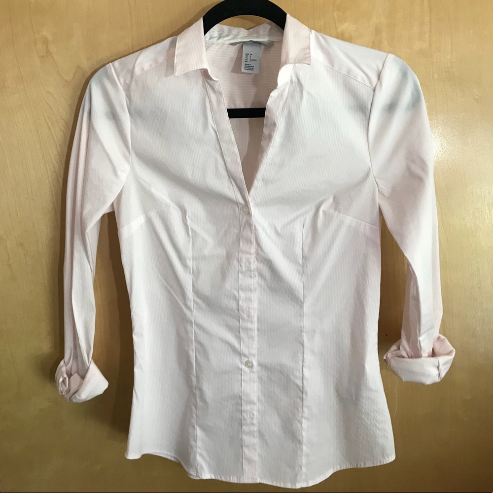 BUTTON DOWN SEERSUCKER LONG SLEEVE TOP